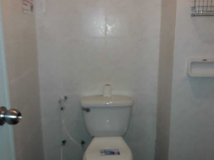 ホテル At Phuket Inn Patong Beach