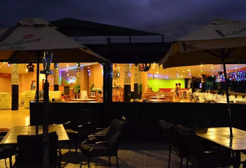 هتل Resort Relax Fiji