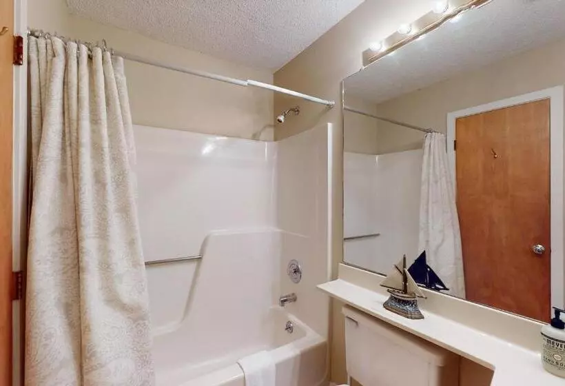 Отель Okemo Mountain Condo