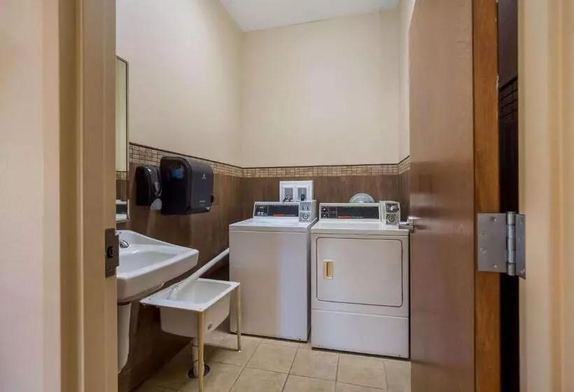 Surestay Hotel By Best Western Whittington Rend Lake