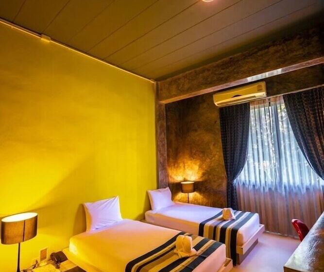 فندق The B Ranong Trend