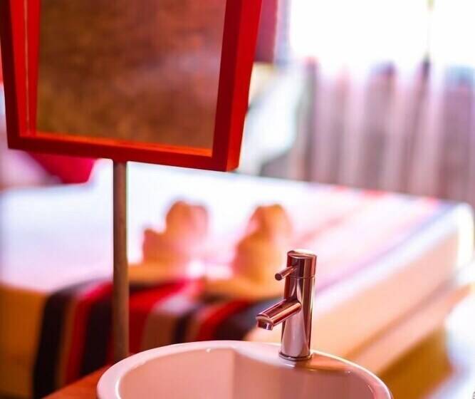 فندق The B Ranong Trend