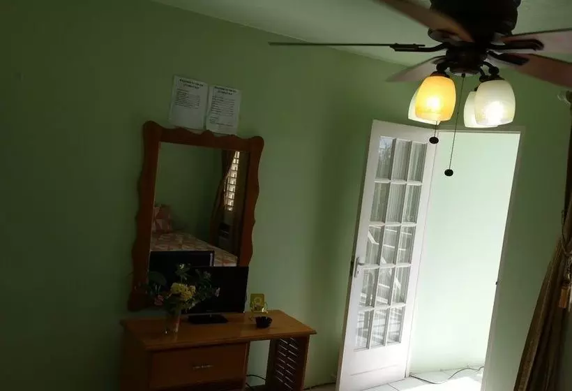 هتل The Inn At Great Bay Treasure Beach Jamaica