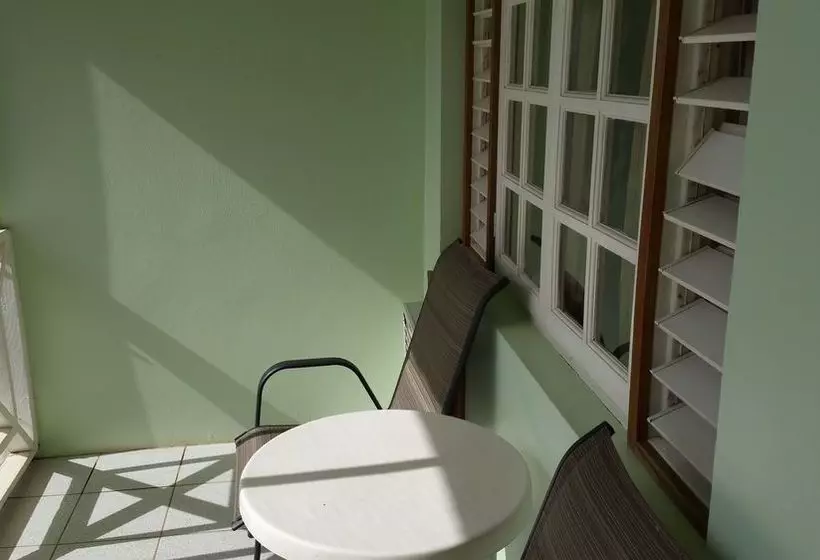 هتل The Inn At Great Bay Treasure Beach Jamaica