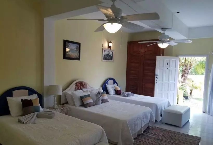 هتل The Inn At Great Bay Treasure Beach Jamaica