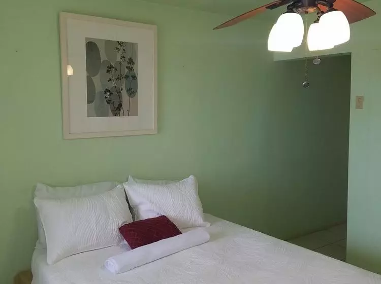 هتل The Inn At Great Bay Treasure Beach Jamaica