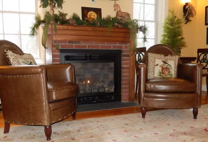 ホテル The Lyme Inn