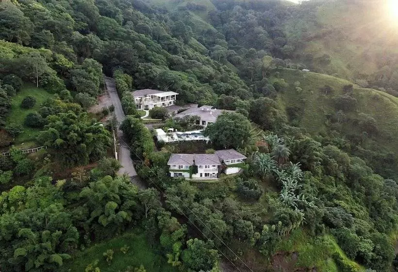 酒店 The Retreat Costa Rica Wellness Resort & Spa