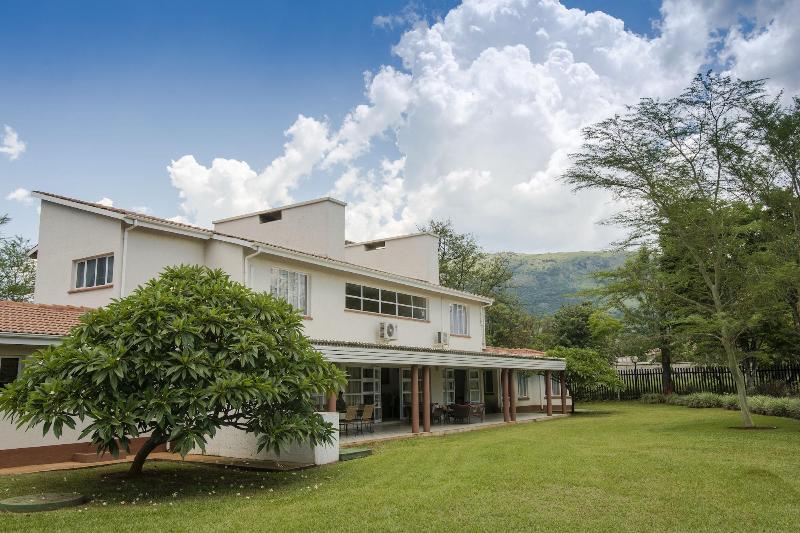 בית מלון כפרי The Royal Villas Swaziland