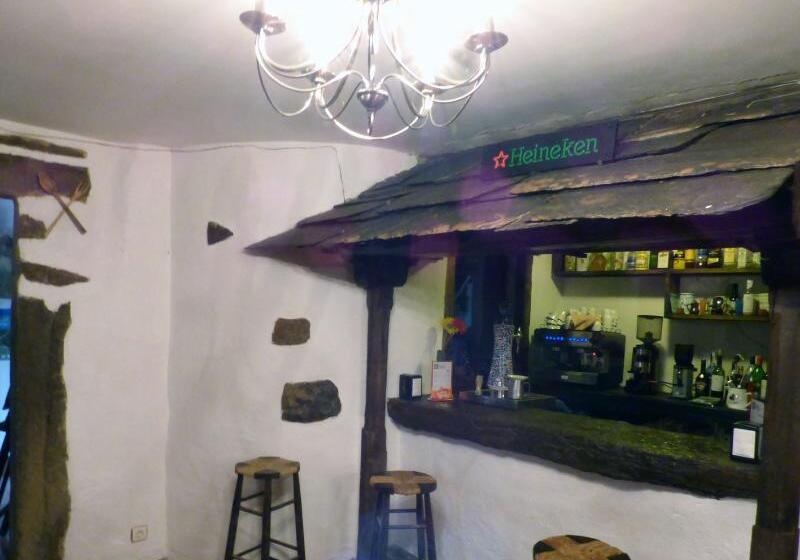 膳宿费 La Posada De Pedrazales