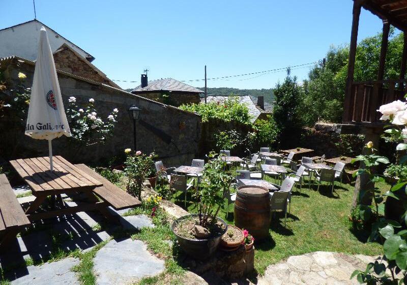 膳宿费 La Posada De Pedrazales