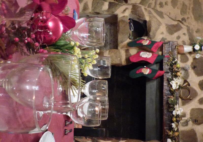 膳宿费 La Posada De Pedrazales