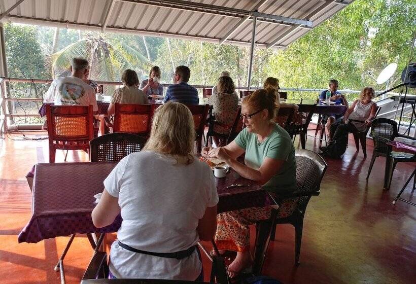 بنسيون Marari Beach Villas