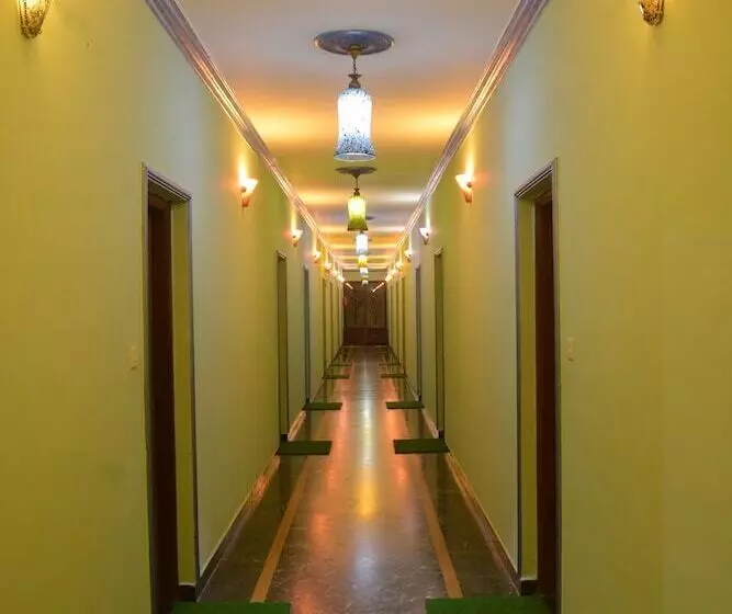 Rbr Beach Resort Calangute