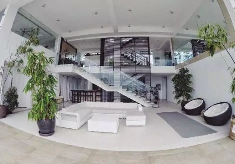 استراحتگاه Ocean Suites Bohol Boutique