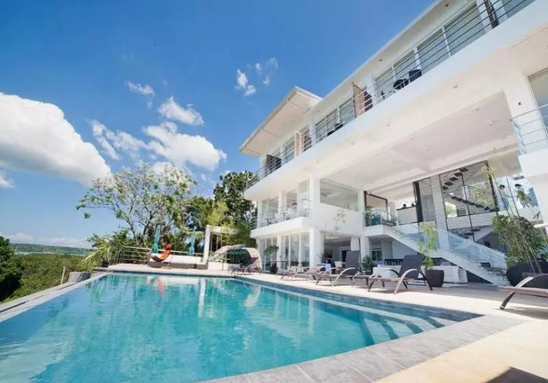 استراحتگاه Ocean Suites Bohol Boutique