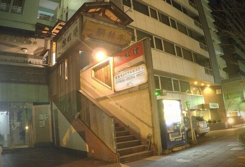 Yokohama Central Hostel