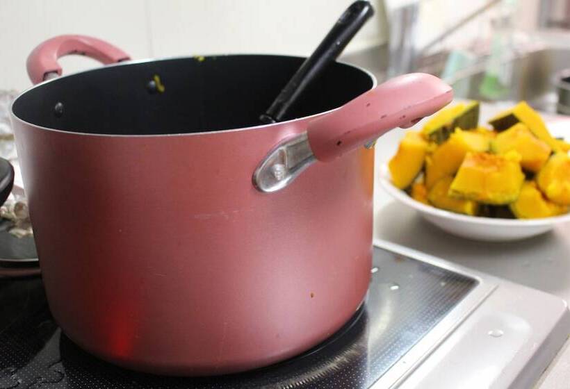 Yokohama Central Hostel