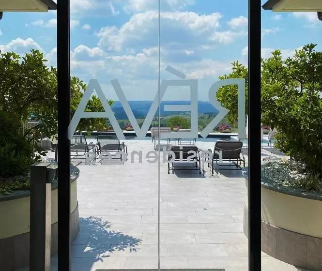 Réva Residences And Pool