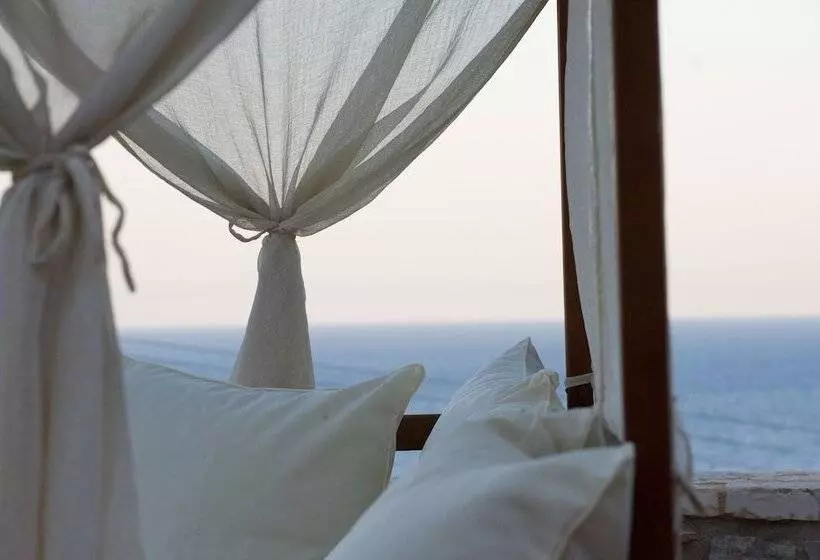 Apelon Tiritas Villas