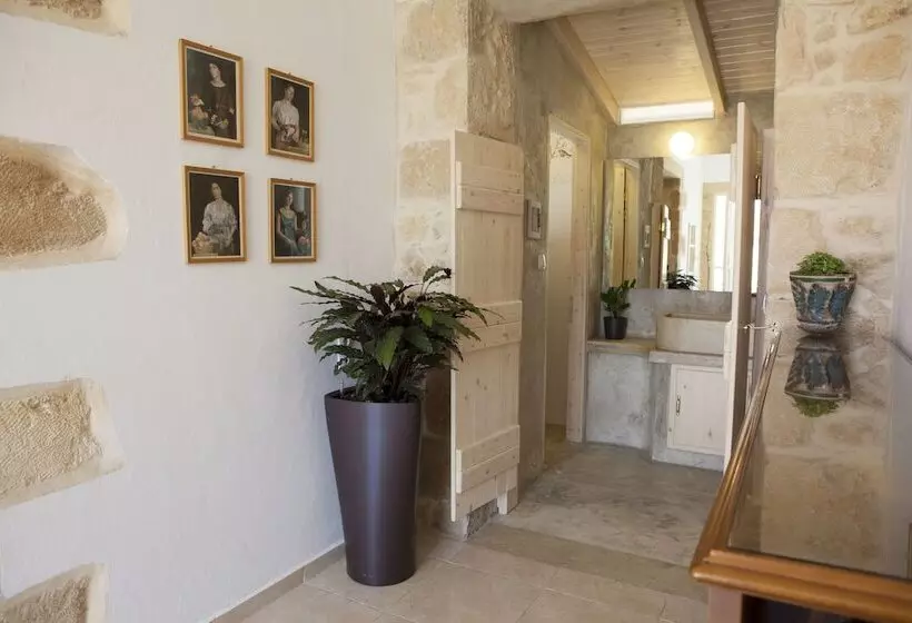 Cretan Cottage