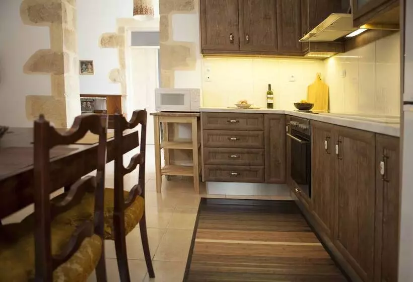 Cretan Cottage