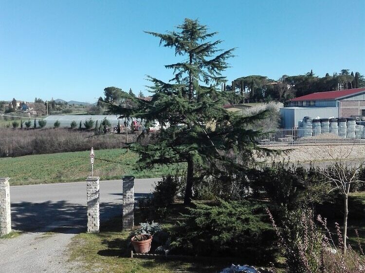 בית מלון כפרי Agriturismo Le Rose