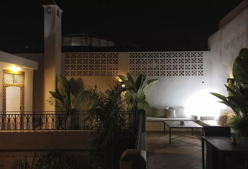 هتل Riad Dar Zen