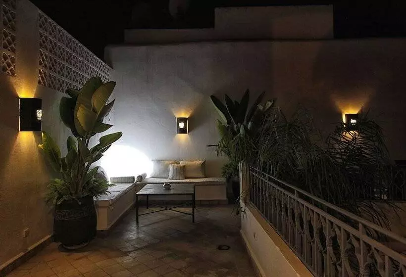 هتل Riad Dar Zen