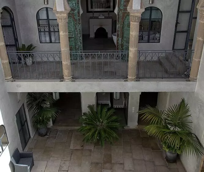 هتل Riad Dar Zen