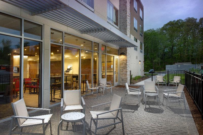 هتل Holiday Inn Express & Suites By Ihg Altoona, An Ihg