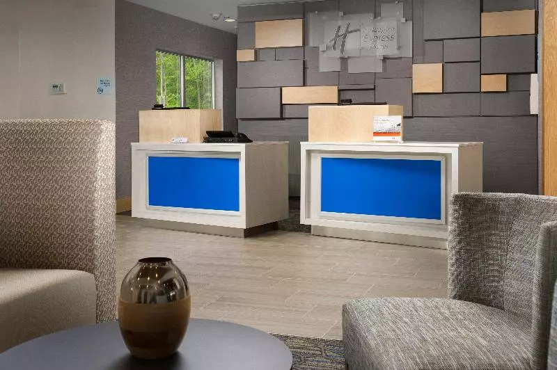 ホテル Holiday Inn Express & Suites By Ihg Altoona, An Ihg