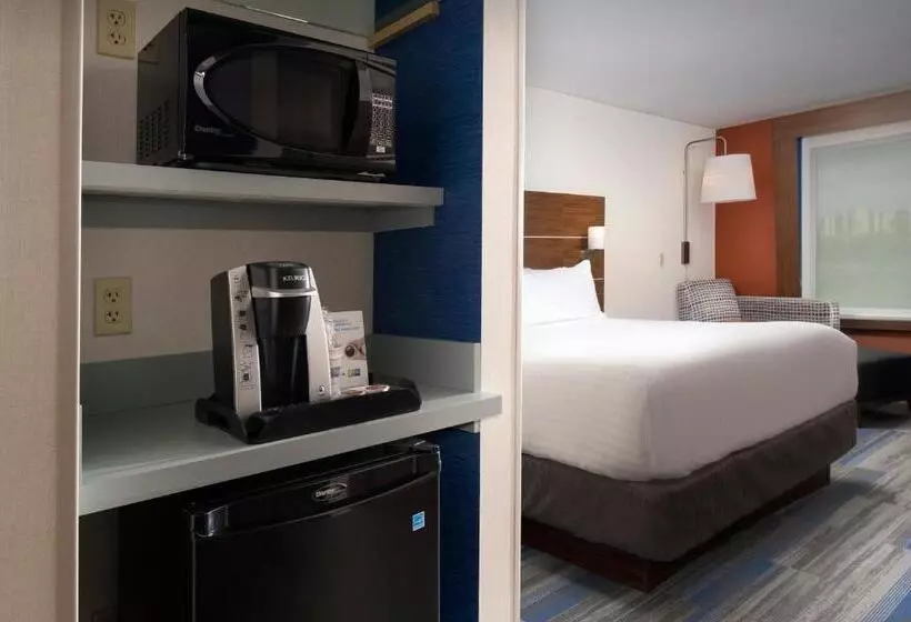 ホテル Holiday Inn Express & Suites By Ihg Altoona, An Ihg