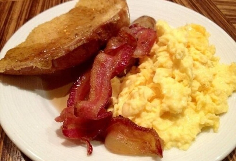 هتل Melrose Beach Apartments