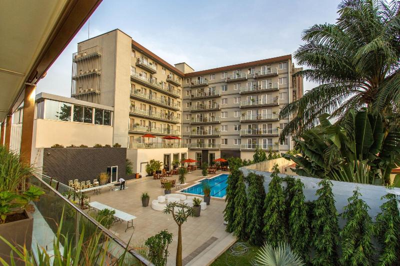 酒店 Millenium Suites