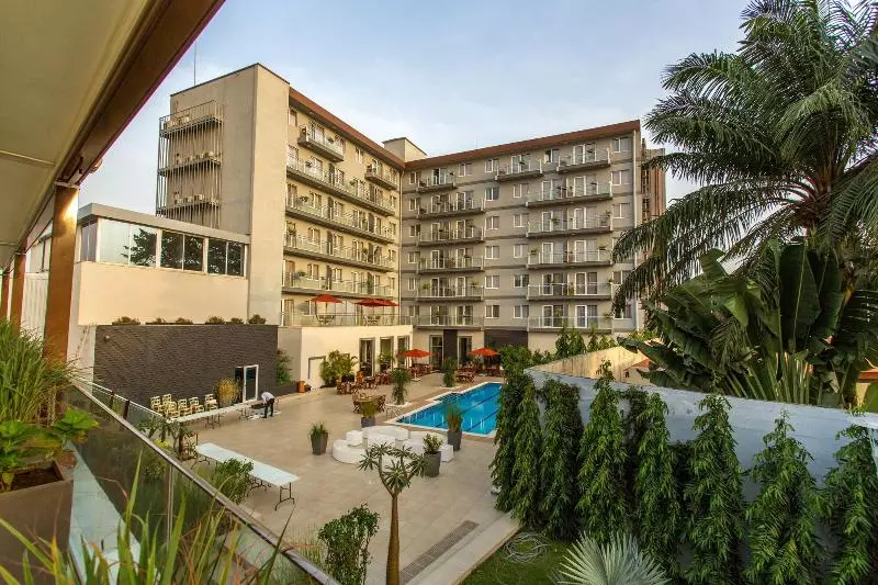 Hôtel Millenium Suites