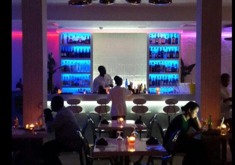 酒店 Millenium Suites