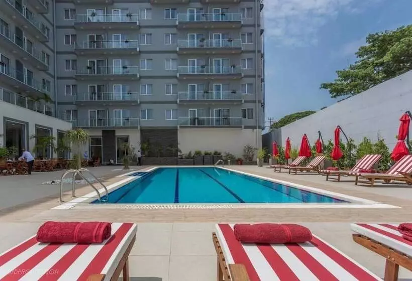 Hôtel Millenium Suites