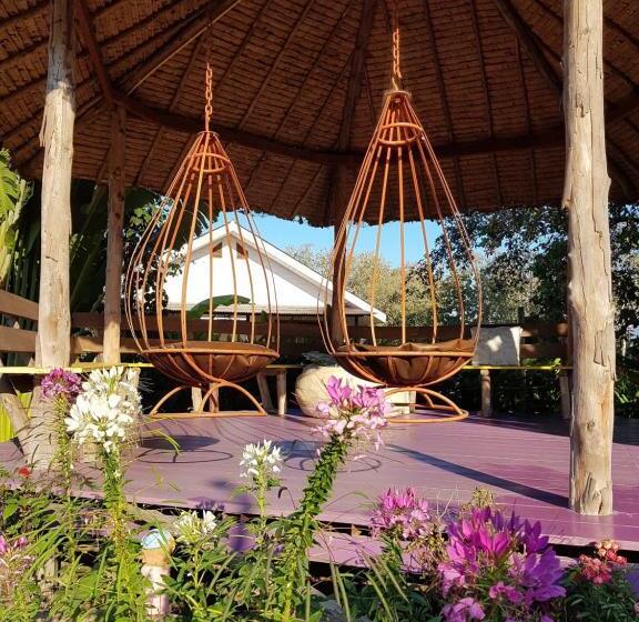 בית מלון כפרי Odour Pai