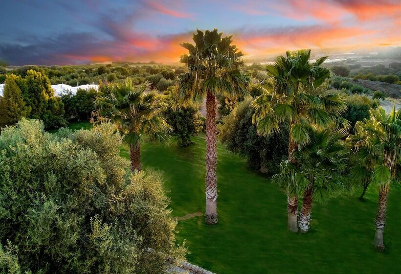 בית מלון כפרי Relais Torre Marabino