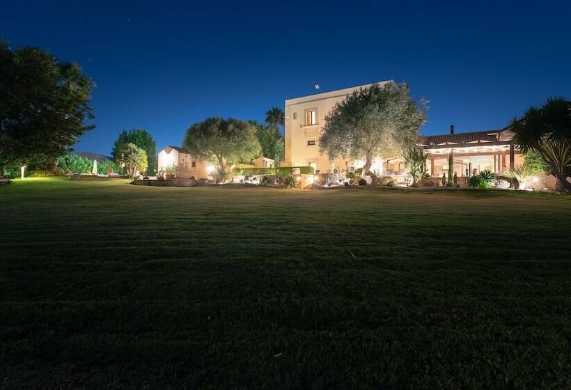 בית מלון כפרי Relais Torre Marabino