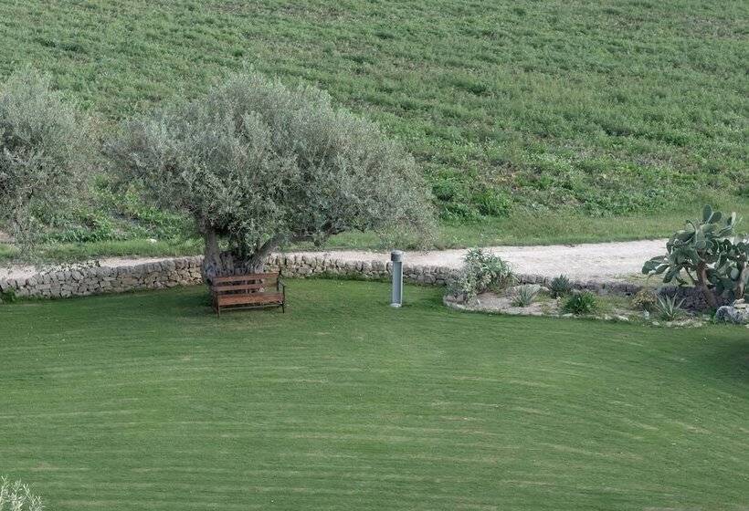 בית מלון כפרי Relais Torre Marabino