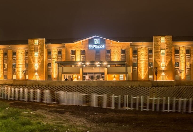 בית מלון כפרי Road Lodge Pietermaritzburg