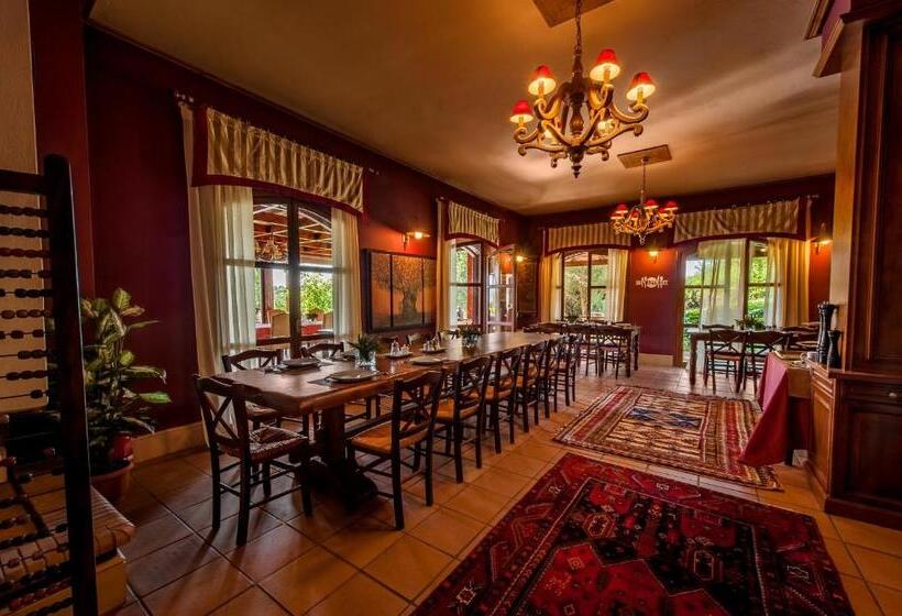 호텔 Rocabella Hellinikon Country