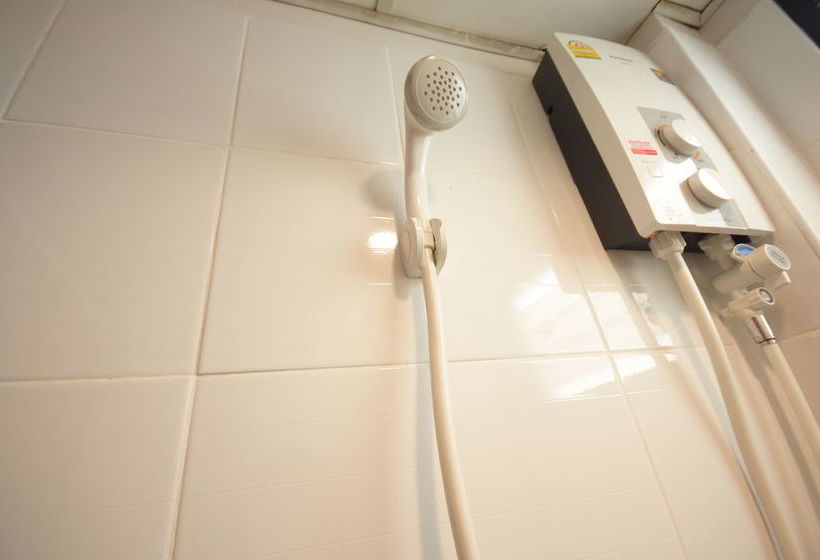 בית מלון כפרי Room At Prachachuen