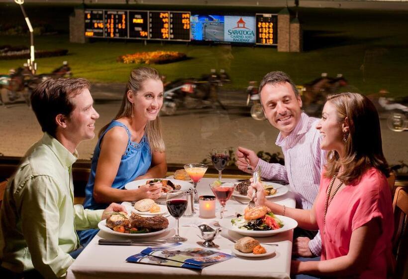 호텔 Saratoga Casino