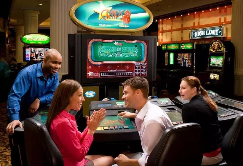 ホテル Saratoga Casino