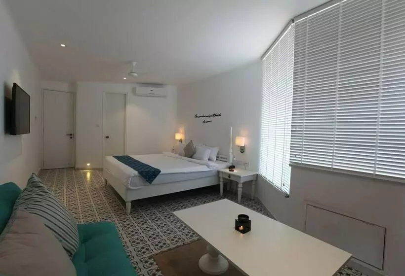 Hotelli Shalai   The Cliff Resort