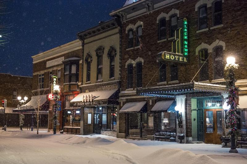 Szálloda The Black Hawk