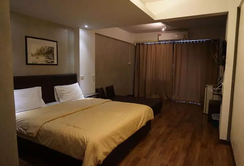 هتل Thongtha Residence